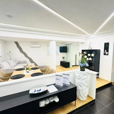 Wanderlust Apartment